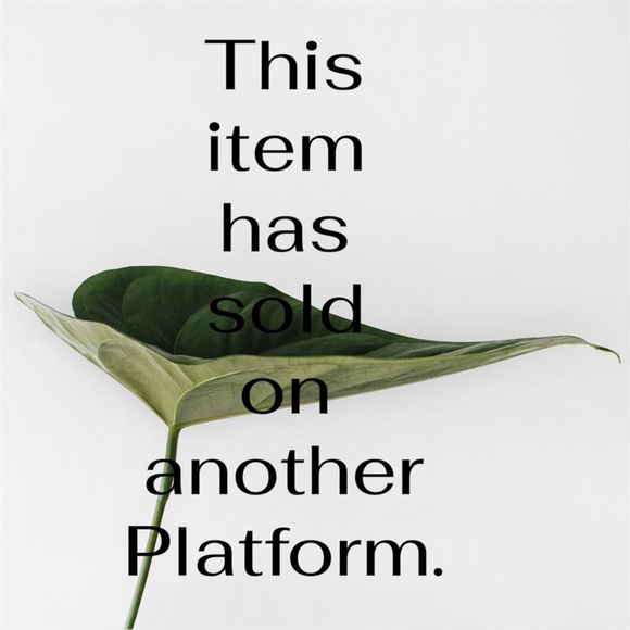 Accessories - Sold on other site women’s V sunglasses black square designer fashion